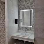 旅馆 Bloom Bar & Garden 波尔多