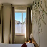 Bloom Bar & Garden 旅馆 *