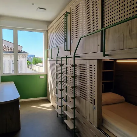 Bloom Bar & Garden Hostel