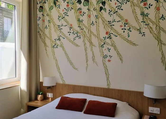 Bloom Bar & Garden * בורדו