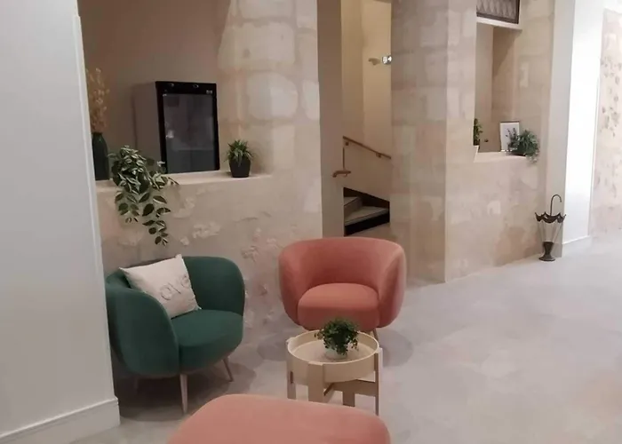 Bloom Bar & Garden Hostel Bordeaux