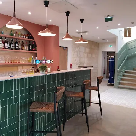 Bloom Bar & Garden Auberge de jeunesse