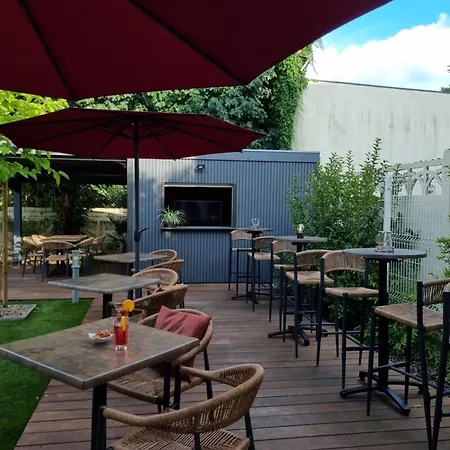 Auberge de jeunesse Bloom Bar & Garden *