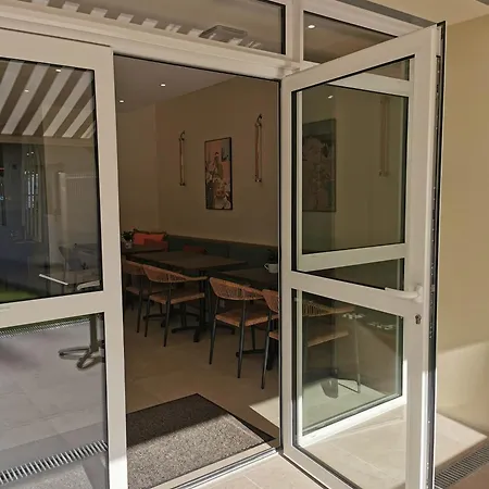 Auberge de jeunesse Bloom Bar & Garden *