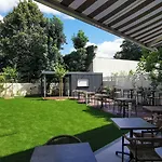 Bloom Bar & Garden Hostel