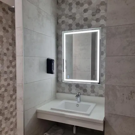 Hostel Bloom Bar&garden Bordeaux