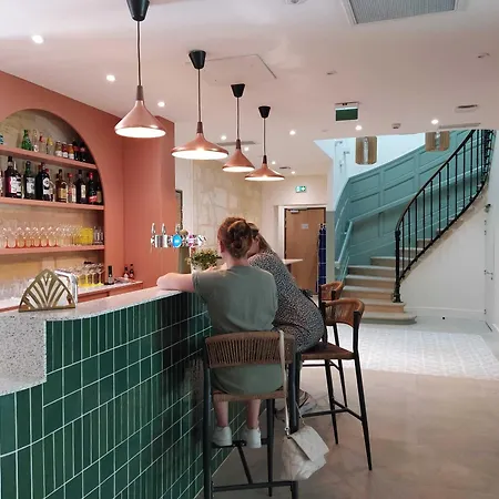 Hostel Bloom Bar&garden Bordeaux