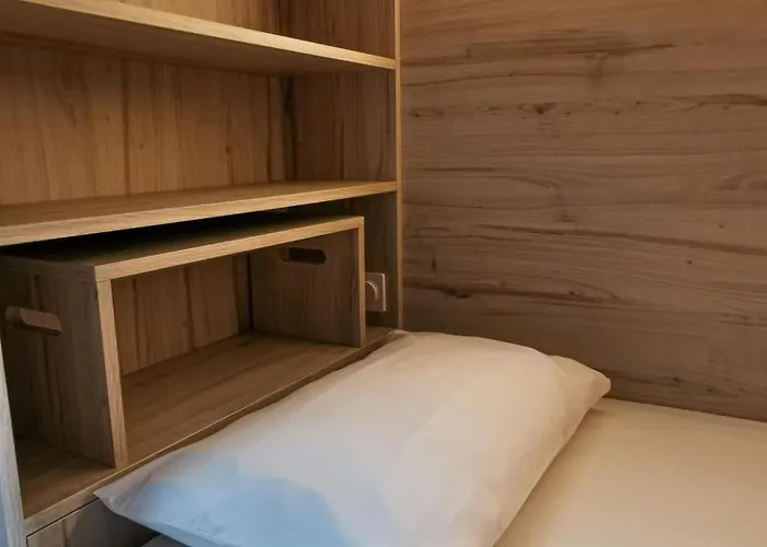 Bloom Bar & Garden Vandrarhem